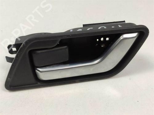 Used Rear left interior door handle Rear left interior door handle LAND ROVER RANGE ROVER SPORT I (L320) 2.7 D 4x4 (190 hp) 9761572 9761572