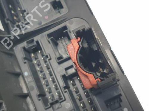 Fuse box MERCEDES-BENZ CLS (C219) CLS 320 CDI (219.322) | BP30959189E1