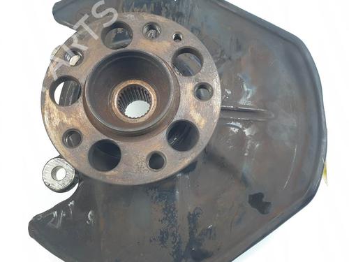 Used Right front steering knuckle Right front steering knuckle MERCEDES-BENZ B-CLASS Sports Tourer (W245) B 180 CDI (245.207) (109 hp) 24339342 24339342