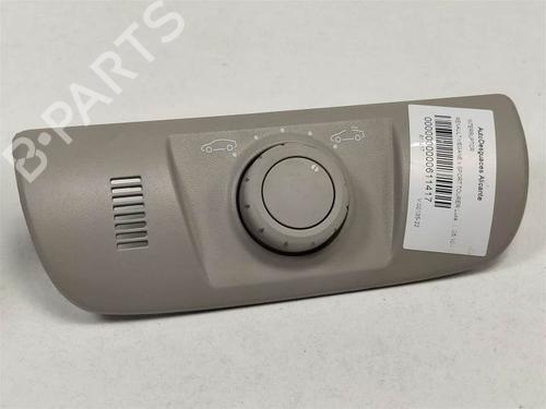 Used Switch RENAULT MEGANE III Grandtour (KZ0/1) 2.0 dCi (KZ0Y) (150 hp) 9807411