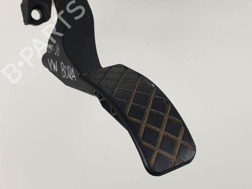 Used Pedal Pedal VW BORA I (1J2) 1.6 16V (105 hp) 6845094 6845094