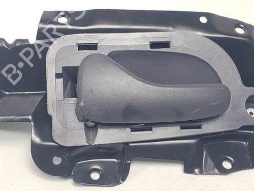Used Front left interior door handle RENAULT ESPACE III (JE0_) 2.0 16V (JE0N, JE0L, JE02) (140 hp) 25143628