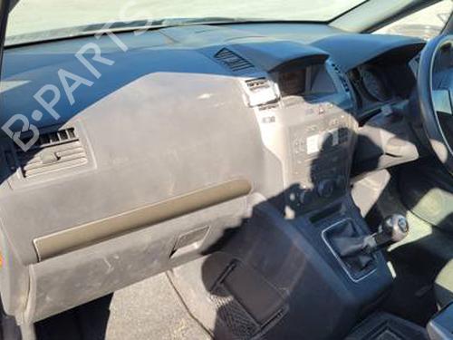 Left headlight OPEL ZAFIRA / ZAFIRA FAMILY B (A05) 1.6 (M75) | BP31181020C28 