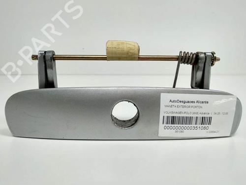 Used Tailgate handle Tailgate handle VW POLO IV (9N_, 9A_) 1.4 TDI (70 hp) 7549679 7549679