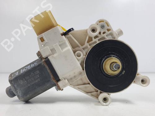 Vindusheismotor venstre foran Vindusheismotor venstre foran 37682427 37682427