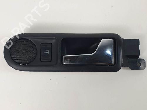 Used Rear right interior door handle Rear right interior door handle VW BORA I (1J2) 1.6 16V (105 hp) 6845082 6845082