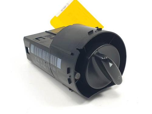 Used Headlight switch AUDI ALLROAD C5 (4BH) 2.5 TDI quattro (180 hp) 24846616