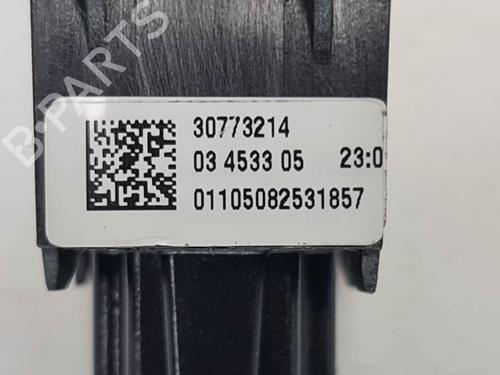 Right front window switch VOLVO V50 (545) 2.0 D | BP7186347I26 - Image 3