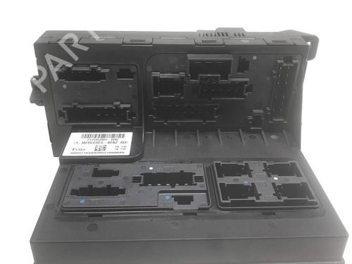 Used Fuse box Fuse box 38433523 38433523