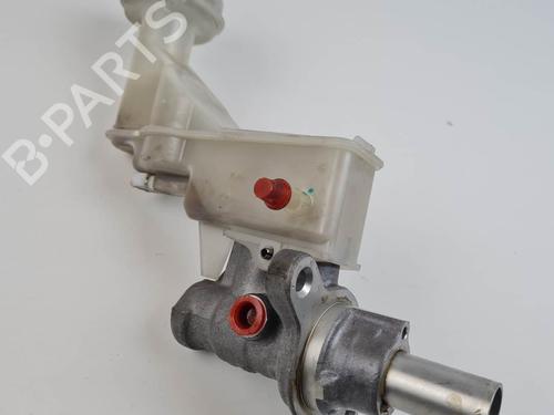 Used Brake master cylinder Brake master cylinder RENAULT KOLEOS I (HY_) 2.0 dCi 4x4 (HY0K) (150 hp) 24915188 24915188