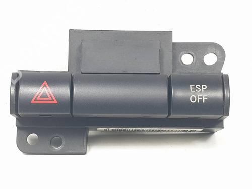 Used Warning switch Warning switch CHRYSLER 300C (LX, LE) 3.0 CRD (218 hp) 40248213 40248213