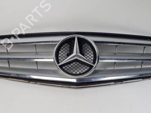Used Grille MERCEDES-BENZ C-CLASS (W204) C 200 CDI (204.001) (136 hp) 29199149