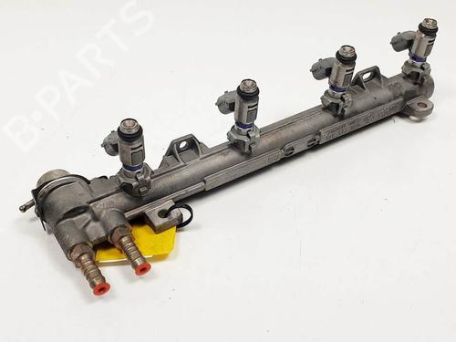Used Injection rail Injection rail SEAT LEON (1M1) 1.6 16 V (105 hp) 19923145 19923145