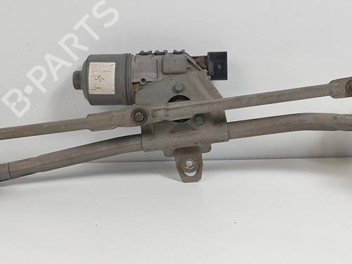 Used Front wiper motor Front wiper motor VW GOLF IV (1J1) 1.6 16V (105 hp) 39745433 39745433