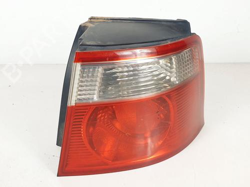 Used Right taillight KIA CARENS II MPV (FJ) 2.0 CRDi (113 hp) 15261446