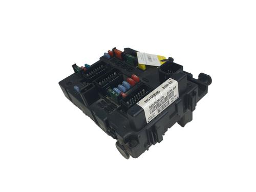Caja reles / fusibles Caja reles / fusibles 38433362 38433362