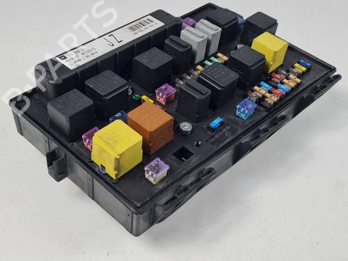 Used Fuse box Fuse box OPEL ZAFIRA / ZAFIRA FAMILY B (A05) 1.8 (M75) (140 hp) 34513144 34513144