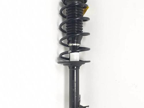 Used Right front shock absorber Right front shock absorber TOYOTA AYGO (_B1_) 1.0 (KGB10_, KGB10R) (68 hp) 19394708 19394708
