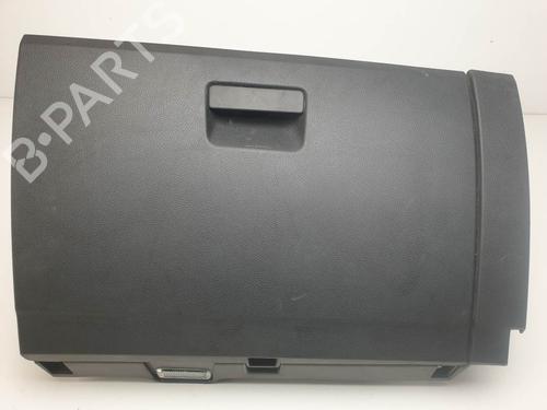 Used Glove box Glove box SEAT ARONA (KJ7, KJP) 1.0 TGi (90 hp) 26448436 26448436