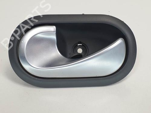 Used Front left interior door handle Front left interior door handle RENAULT MODUS / GRAND MODUS (F/JP0_) 1.4 (JP01, JP0J) (98 hp) 6860711 6860711