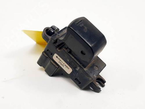 Used Right rear window switch NISSAN NAVARA NP300 (D40) 2.5 dCi 4WD (D40TT, D40T, D40M, D40BB) (190 hp) 16180003