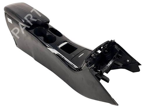 Used Armrest / Center console INFINITI Q30 2.2 D (170 hp) 18025932