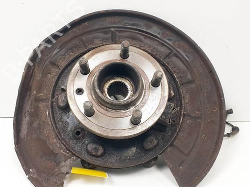 Used Left rear steering knuckle LAND ROVER DISCOVERY III (L319) 2.7 TD 4x4 (190 hp) 16641483