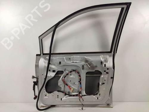 Right front door CHRYSLER VOYAGER IV (RG, RS) 2.8 CRD | BP8244930C3 