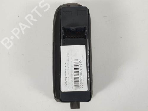 Left front window switch MAZDA TRIBUTE (EP) 3.0 V6 24V 4WD (EPFW) | BP12363247I27 - Image 3
