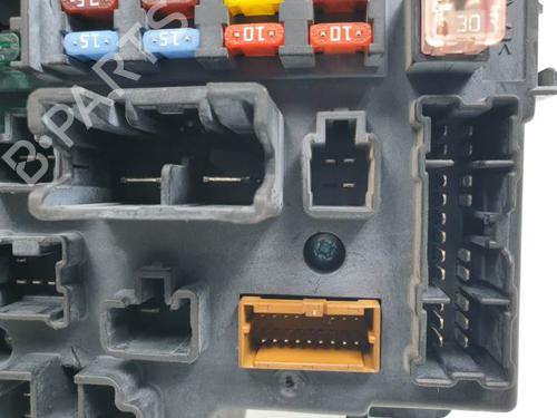 Fuse box PEUGEOT 4007 (VU_, VV_) 2.2 HDi | BP24989984E1 