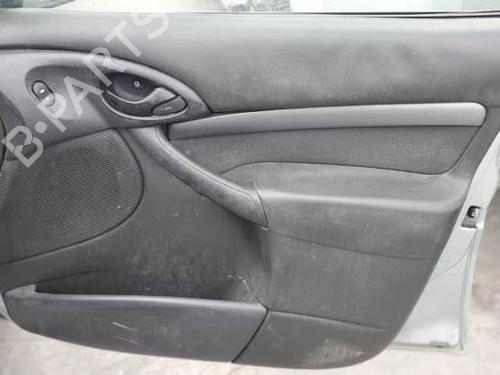 Left front fog light FORD FOCUS I (DAW, DBW) 1.6 16V | BP13215728C30 