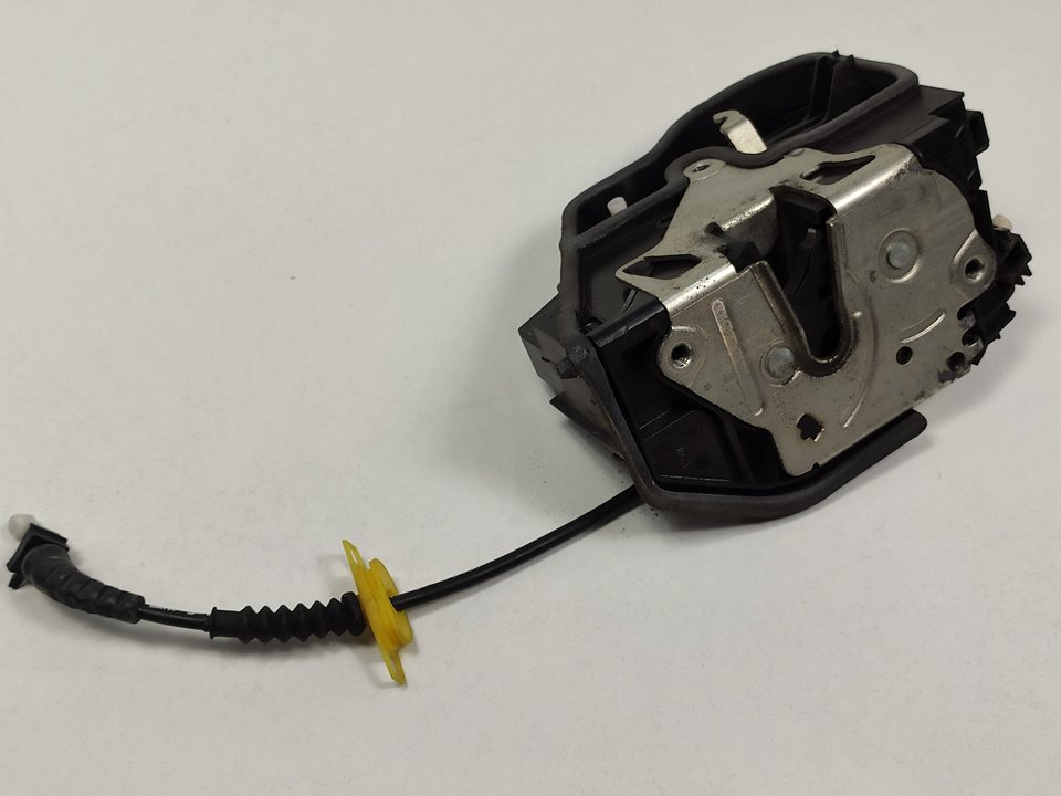 Front left lock BMW X3 (E83) 3.0 sd 9725688 BParts