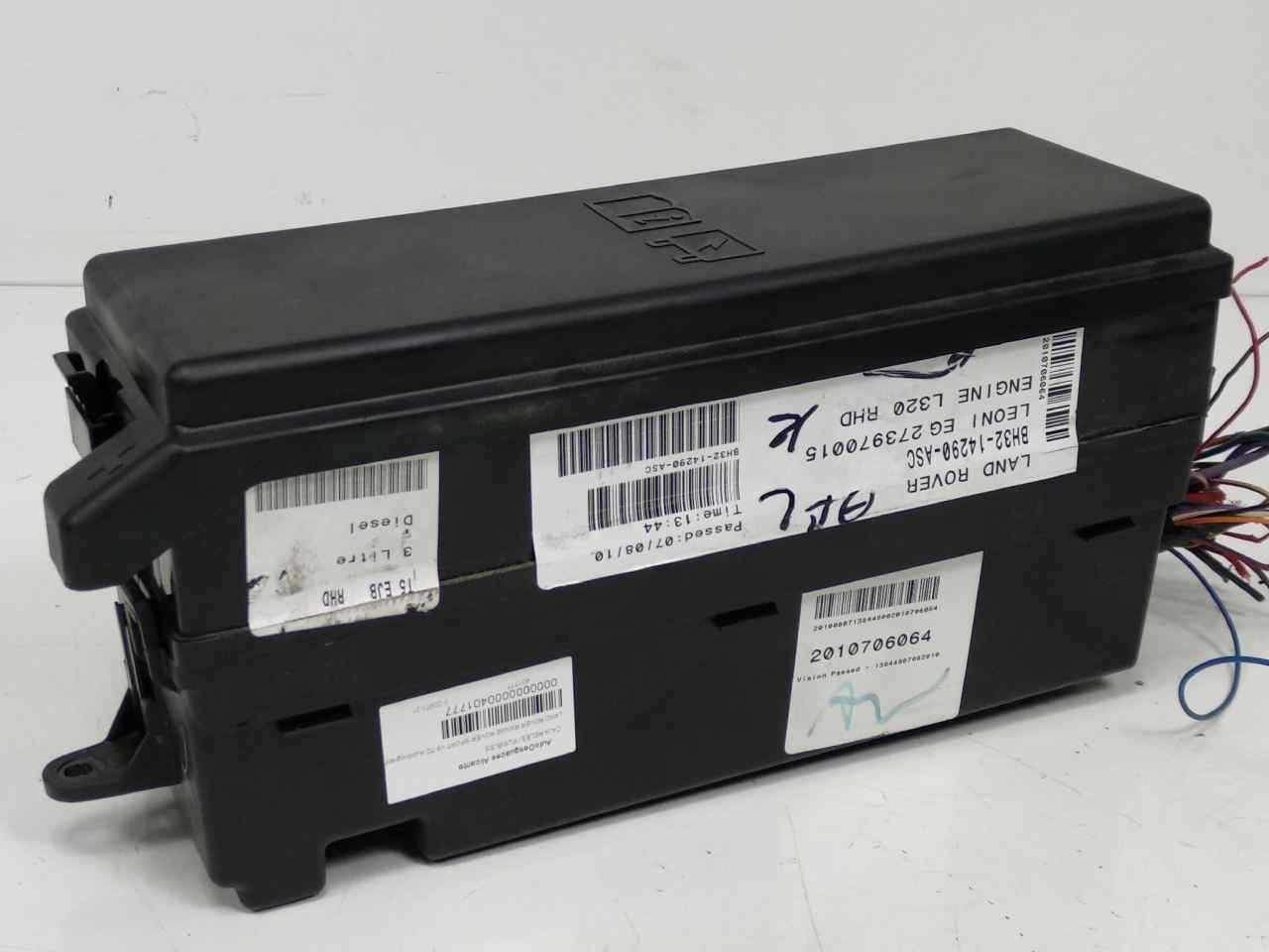 Fuse box LAND ROVER RANGE ROVER SPORT I (L320) 3.0 D 4x4 8124087 BParts