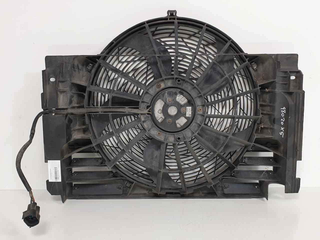 Radiator fan BMW X5 (E53) 3.0 d 6921323 BParts