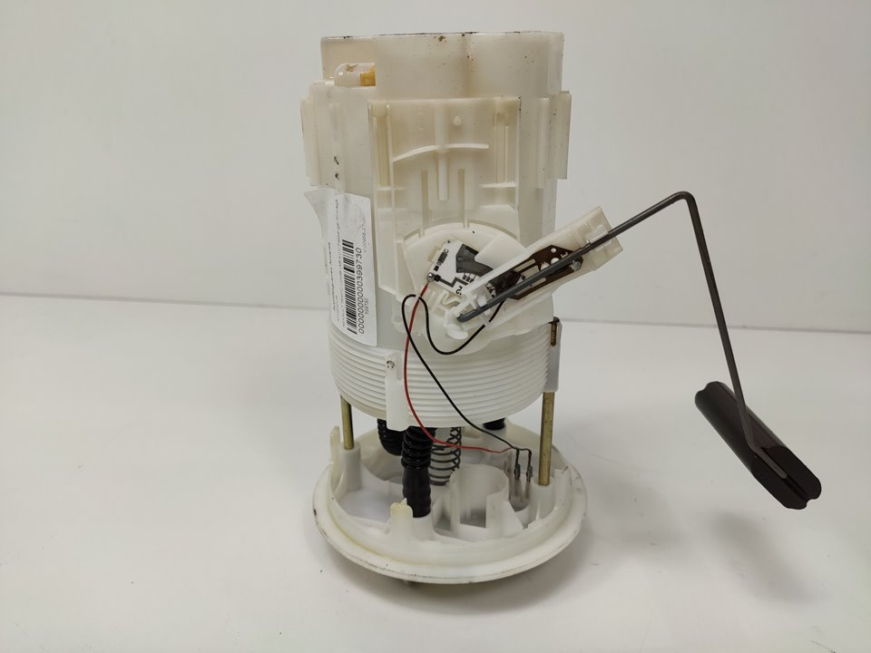 Fuel pump RENAULT TRAFIC II Van (FL) 1.9 dCi 100 (FL0C) 8637742 BParts