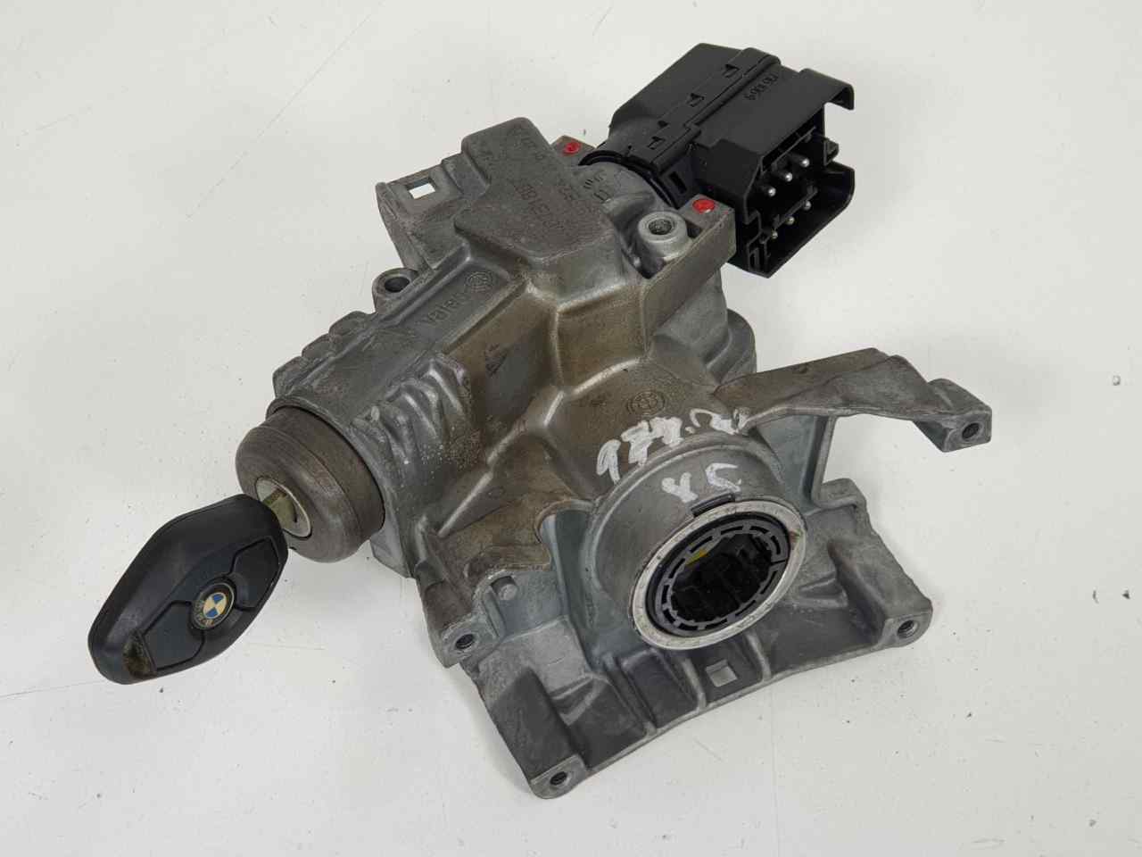 Ignition barrel BMW X5 (E53) 3.0 d 6898080 | B-Parts 