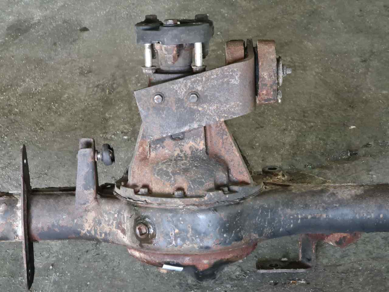 Rear differential LAND ROVER DISCOVERY I (LJ) 2.5 TDI 4x4 7626877 | B-Parts