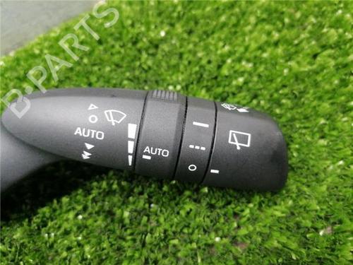 Interruttore TOYOTA COROLLA Saloon (_E21_) 1.8 VVTi Hybrid (ZWE211) | BP32377152I30