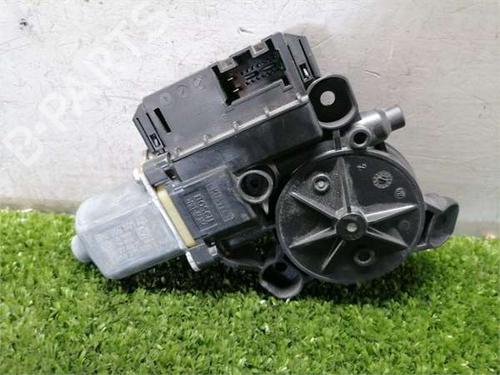 Used Left front window motor Left front window motor VW POLO V (6R1, 6C1) 1.2 (70 hp) 36146698 36146698