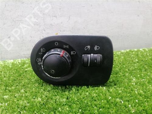 Used Switch Switch SEAT LEON (1P1) 1.6 (102 hp) 33562059 33562059