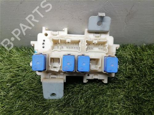 Fuse box RENAULT KOLEOS I (HY_) 2.0 dCi 4x4 (HY0K) | BP31890748E1