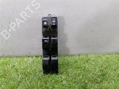 Venstre fortil elrude kontakt MITSUBISHI LANCER VIII (CY_A, CZ_A) 2.0 DI-D (CY8A) (140 hp) 31901650