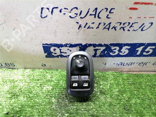 Used Left front window switch PEUGEOT EXPERT Van (222) 2.0 HDI (109 hp) 31899596