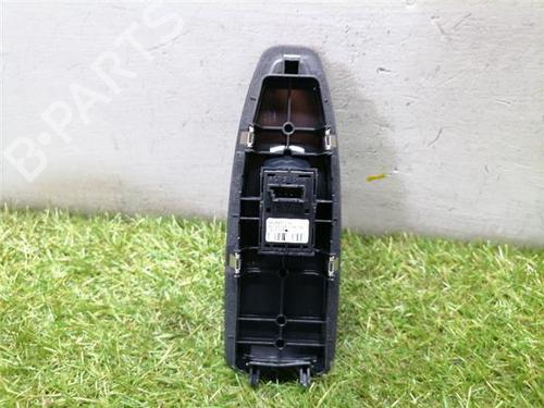 Right front window switch BMW 1 (F21) 116 d | BP31901440I26