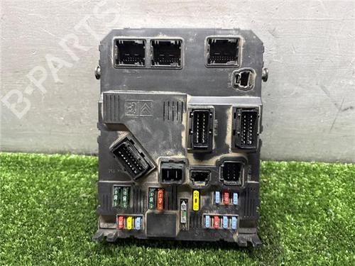 Used Fuse box Fuse box CITROËN C2 (JM_) 1.1 (60 hp) 36453090 36453090