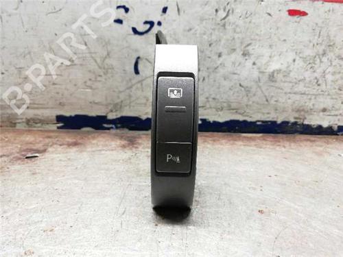 Commutateur VW PHAETON (3D1, 3D2, 3D3, 3D4, 3D6, 3D7, 3D8, 3D9) 5.0 V10 TDI 4motion (313 hp) 31896557