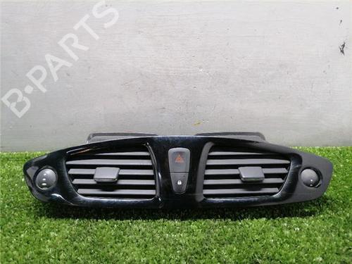 Used Warning switch RENAULT GRAND SCÉNIC III (JZ0/1_) 1.6 dCi (JZ00, JZ12) (130 hp) 32457203