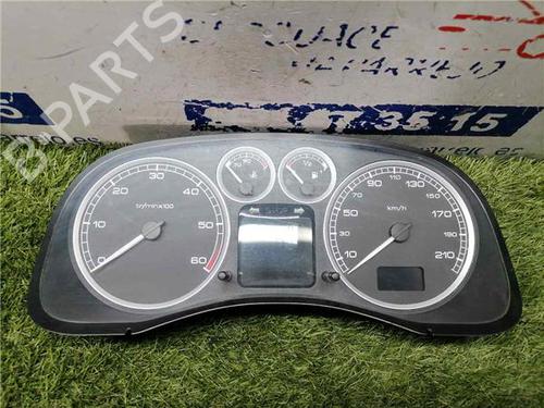 Used Instrument cluster PEUGEOT 307 (3A/C) 1.6 HDi 110 (109 hp) 31900746