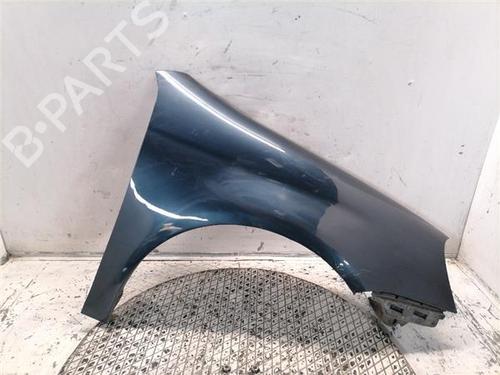 Used Right front fenders Right front fenders VW GOLF V Variant (1K5) 1.9 TDI (105 hp) 33860203 33860203