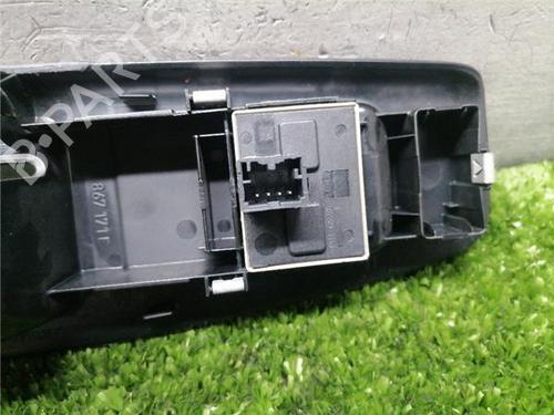 Left front window switch VW POLO IV Saloon (9A4, 9A2, 9N2, 9A6) 1.9 SDI | BP33415641I27 - Image 3